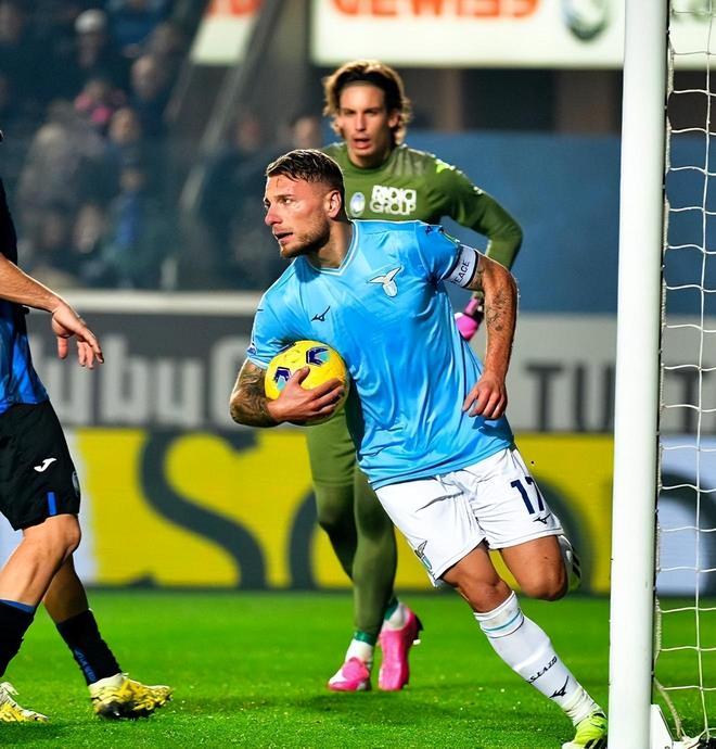 但其背后的 但其背后的