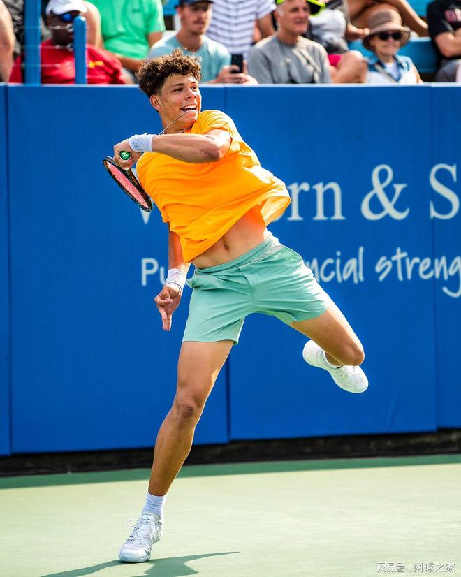 在过去一个 在过去一个